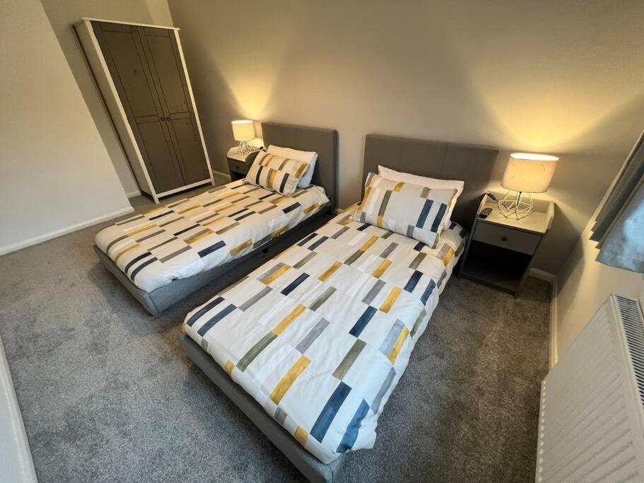 Very Comfy 3 Bed Town House Ashton-under-Lyne Exteriér fotografie