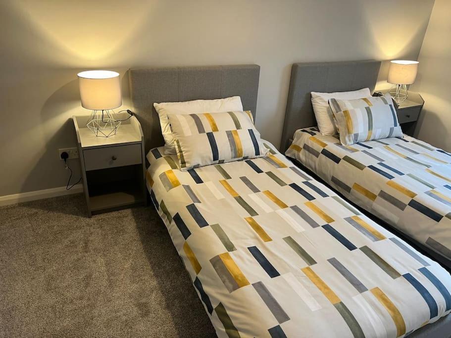 Very Comfy 3 Bed Town House Ashton-under-Lyne Exteriér fotografie