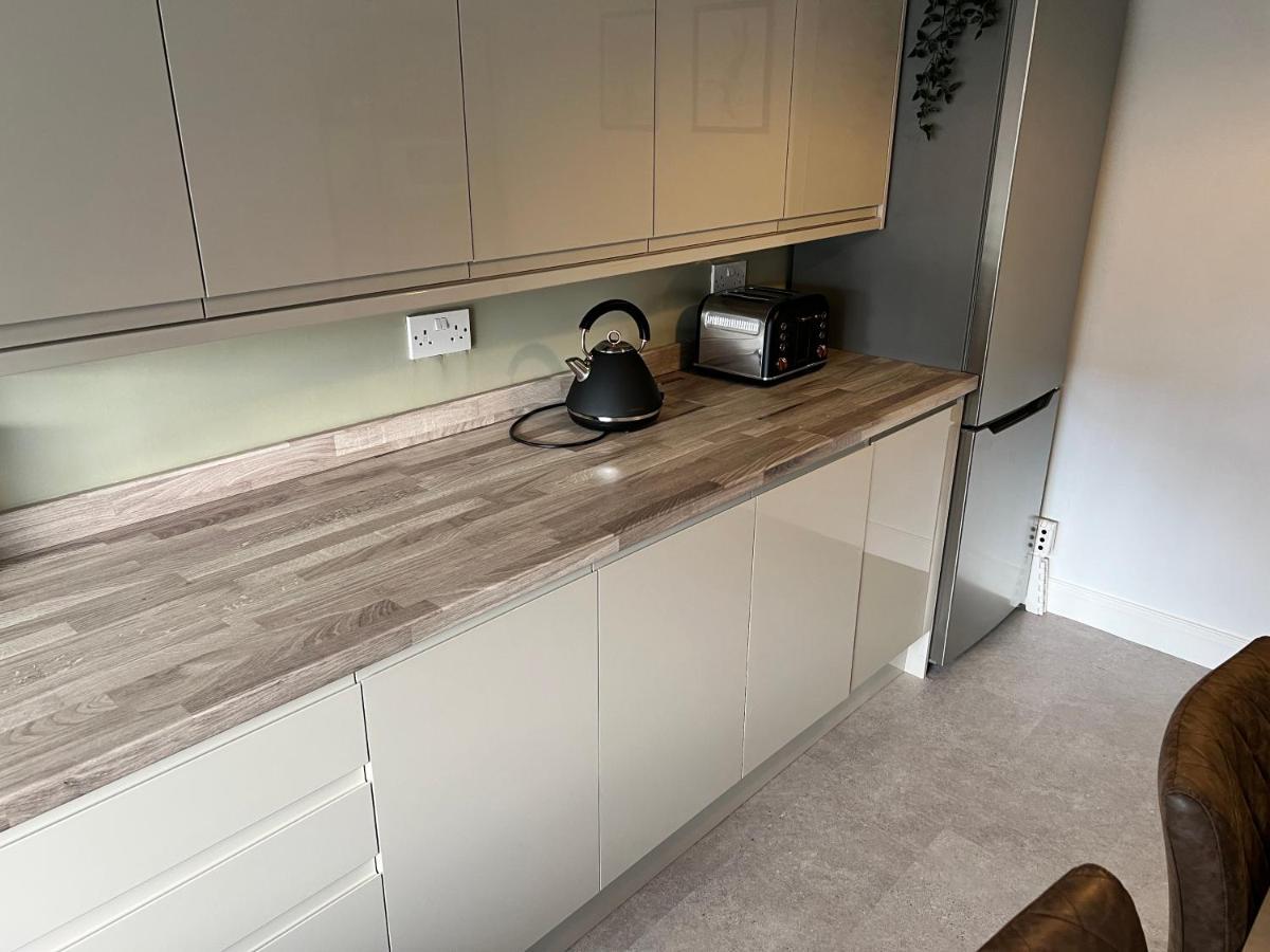 Very Comfy 3 Bed Town House Ashton-under-Lyne Exteriér fotografie